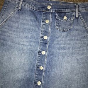 Gap button down skirt